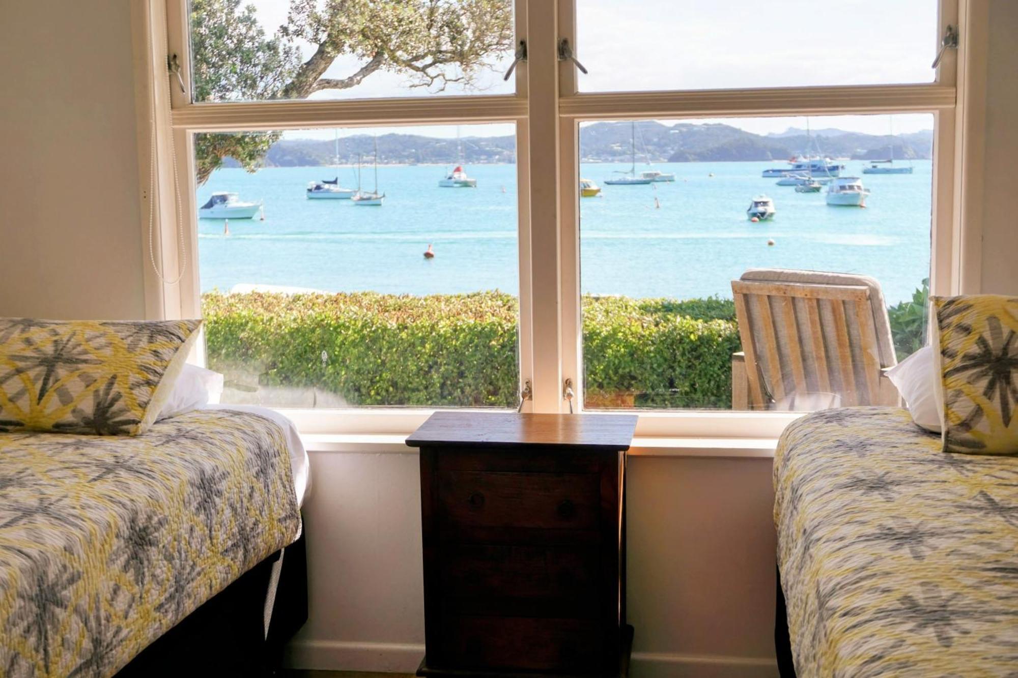 Last On The Strand, Russell - The Boathouse Esterno foto